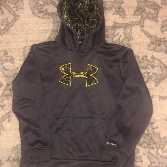 Under Armour Other - Under armour boys hoodie medium